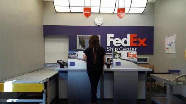 FedEx Ship Center