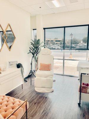 The Curated Arch - Microblading Studio