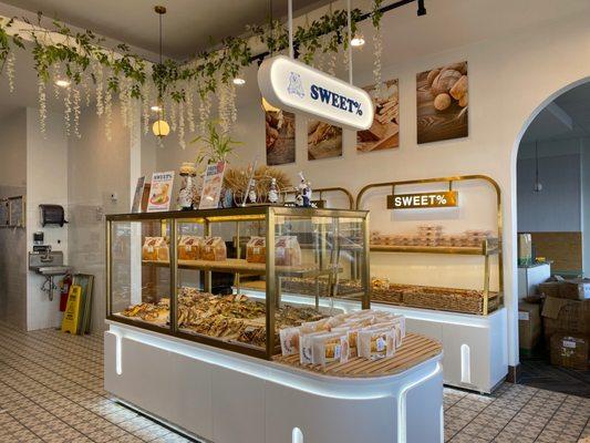 Sweet's bakery and boba tea