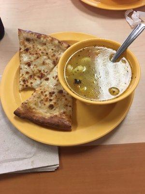 Alfredo pizza and soup