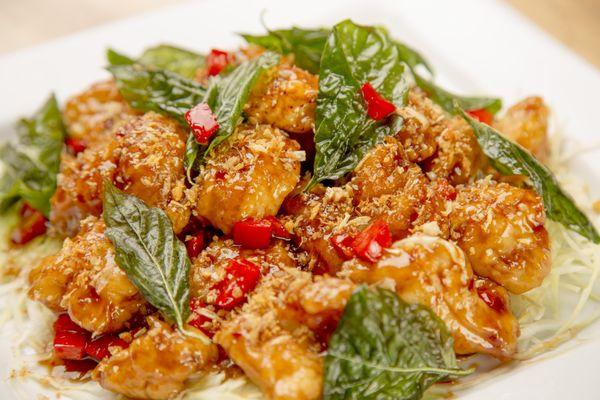 Crispy Garlic Chicken (Signature Dish)