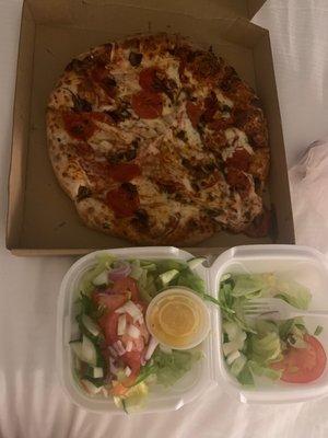 Mushroom onion and pepperoni pizza. Garden salad.