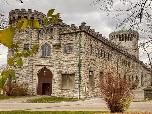 Sand's Point Castle