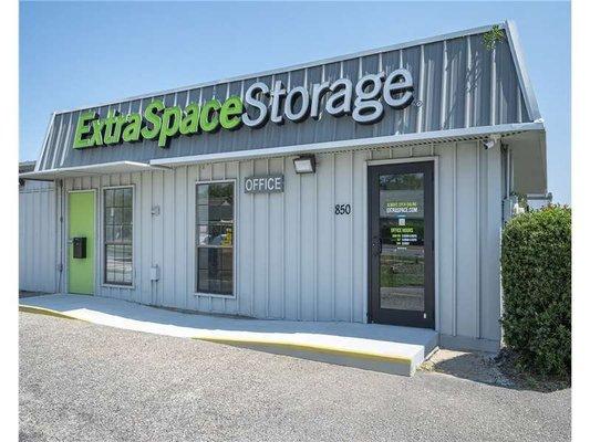 Beauty Image - Extra Space Storage at 850 Airport Rd, Destin, FL 32541