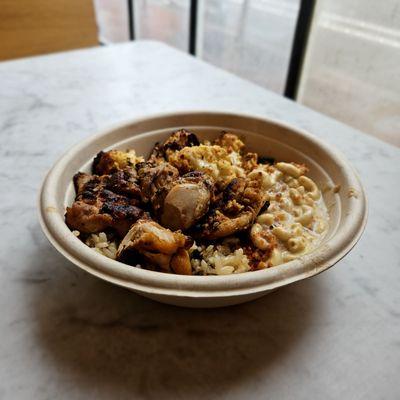 Charred Chicken Bowl with Cauliflower with Garlic and Parmesan and Jasper Hill Mac & Cheese