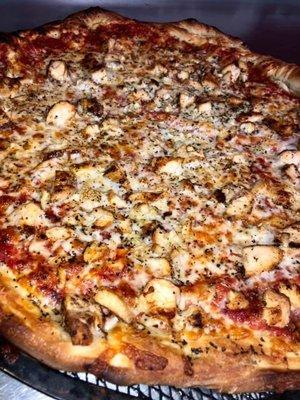 Thin Crust Grilled Chicken and Oregano