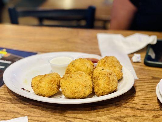 Mac and Cheese Balls