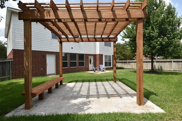 Get some shade and enjoy your backyard under the pergola