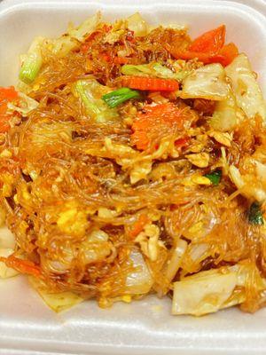 Pad Woon Sen - stir fried glass noodles with egg, veggies in soy sauce and choice of meat