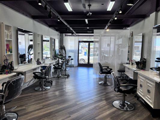 Accentuate Salon