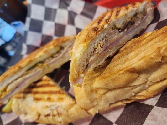 CUBAN SANDWICH