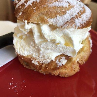 Best cream puff I've had in 2 decades!