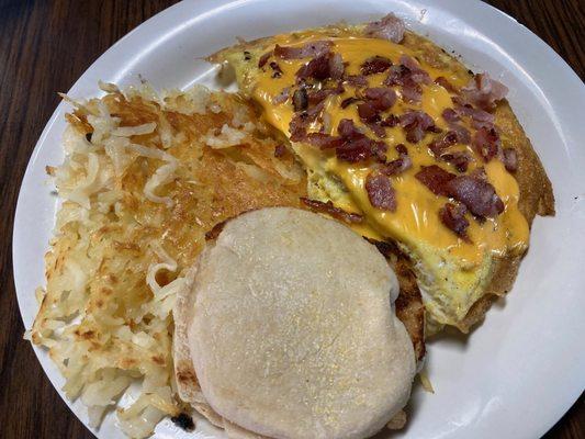 Bacon and Cheese Omelet with Tasty Hash Browns