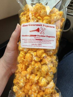 Cheddar cheese popcorn