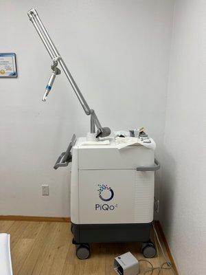 PiQo4 tattoo removal instrument