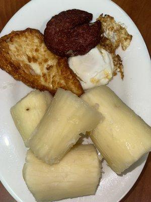 Yuca con los tres golpes