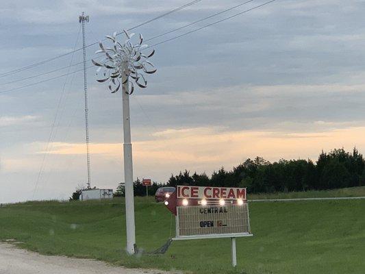 Great Ice cream in the middle of nowhere!