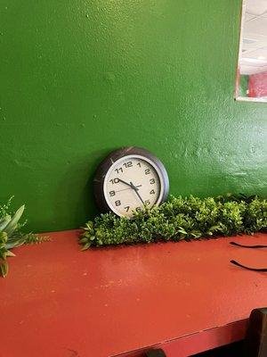 Cute / quaint clock