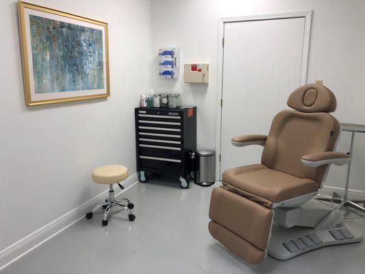 An interior photo at Weiler Plastic Surgery in Downtown Baton Rouge