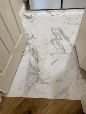 The calacatta porcelain tile