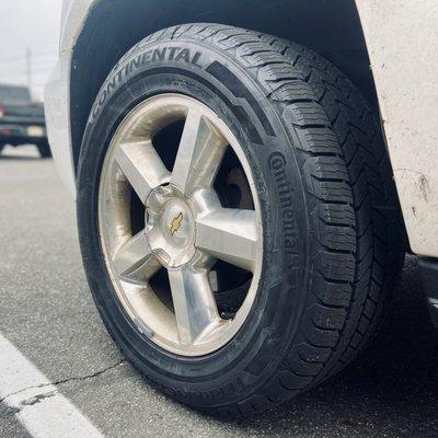 Continental Terrain Contact H/T - 275/55R20