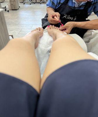 Getting a nice pedicure love their massage