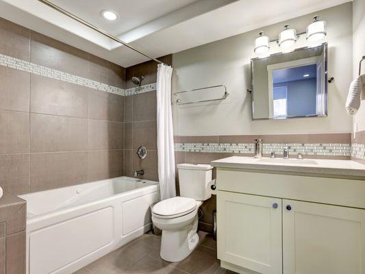 There's nothing quite like a clean comfort room. #clean #comfortable #bathroom