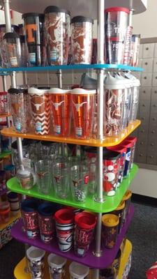 WE HAVE MOST COLLEGE AND PRO BALL TUMBLERS AND WATER BOTTLES.  WE ALSO TAKE SPECIAL ORDERS.