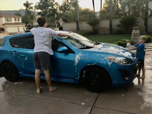 Car is back home and getting a nice clean!!