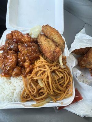 Orange chicken  and steam rice and Chow Mein and two spicy wings :(   Chow Mein had no flavor just tasted like plain oil noodles