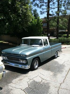 We love Hotrods and classics. Flints 62 C10