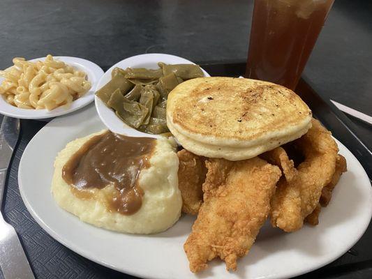 Two kinds of catfish (the batter was better) the mashed potatoes were probably the best I've ever had!!!