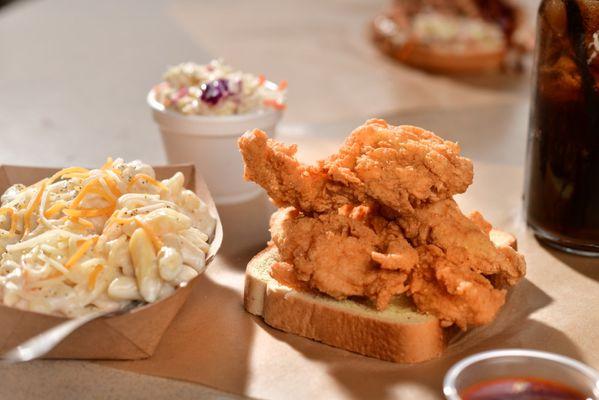 Crispy Chicken and Mac with Slaw