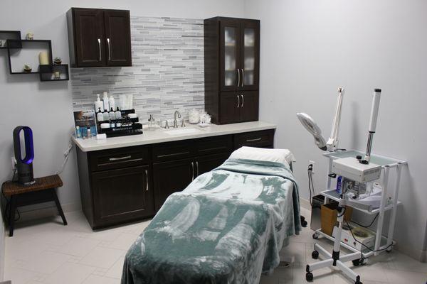 Skin 101 Houston Medical Spa Treatment Room