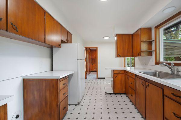 Ruby Drive Interior Kitchen