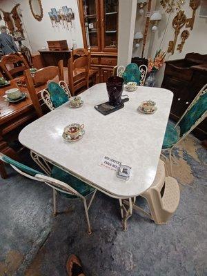 1950s table