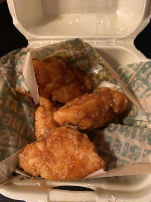 Boneless with mango habanera