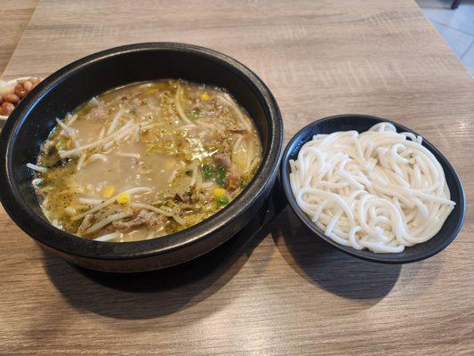 House Special Rice Noodles with Beef