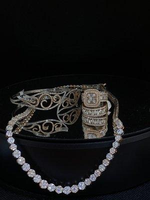 14kt white and rose gold selection