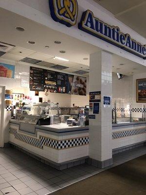 Auntie Anne's located in LL Sears Wing. There is another kiosk upstairs near JCPenney/Macy's.