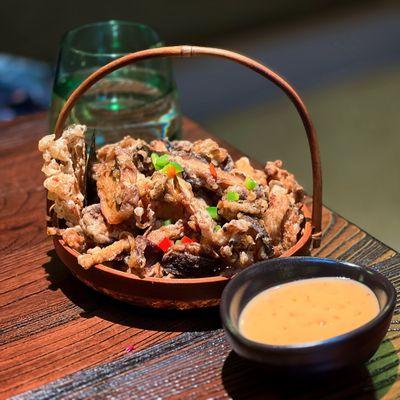 Deep-Fried Mushrooms w. Salt & Pepper