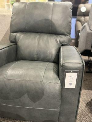 Maddox recliner