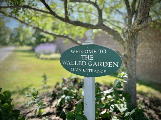 Walled garden near the parking area