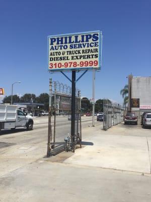 Phillips auto service off el segundo and prairie