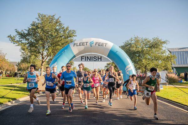 Huffin' For The Stuffin' 5K on Thanksgiving Day