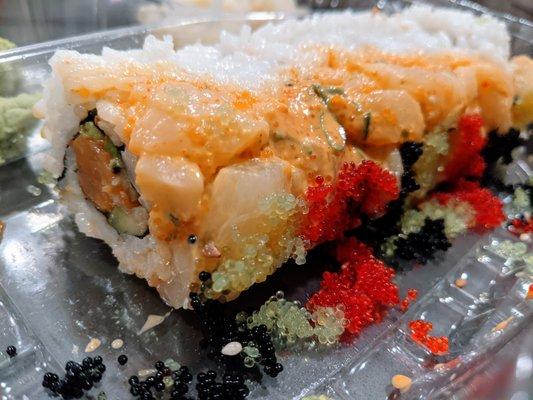 Spicy Hotate Roll