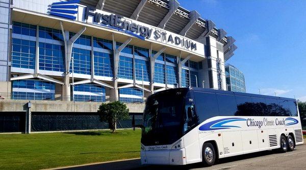 Chicago Classic Coach in Cleveland, OH at First Energy Stadium