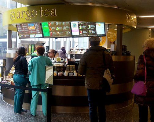 Argo Tea kiosk by the south entrance of NYU Medical center