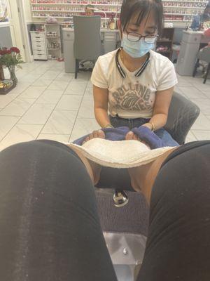 SHE IS THE ONLY ONE I LET DO MY PEDI