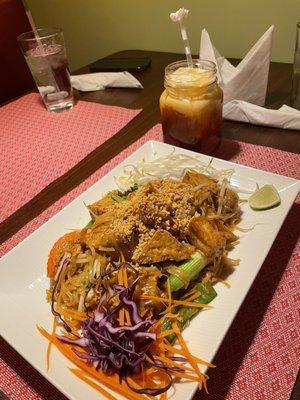 Wonton Pad Thai with tofu